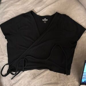 Hollister cropped wrap top XXL